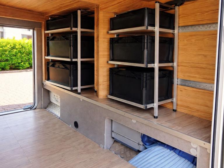 Wohnmobil Regal ohne Asuzug 